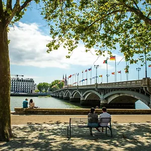 https://appartement-bayonne-adour-3-pieces-6-personnes.biarritzhotels.info